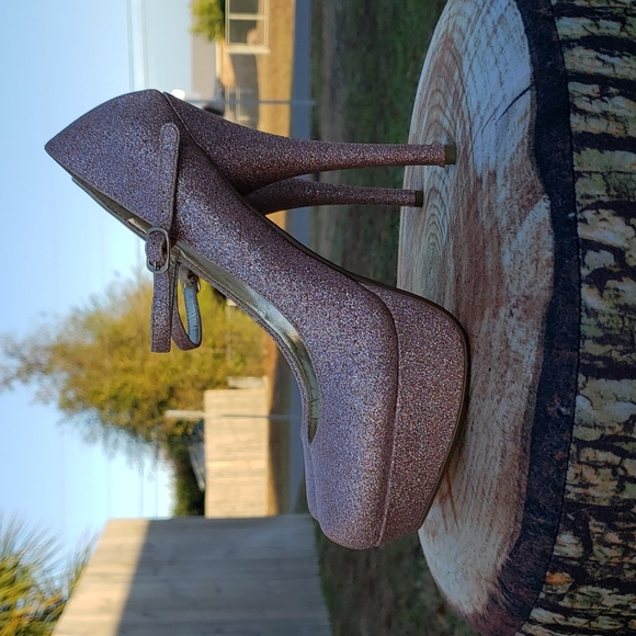 Steve Madden pink Valeri heels - Picture 7 of 13